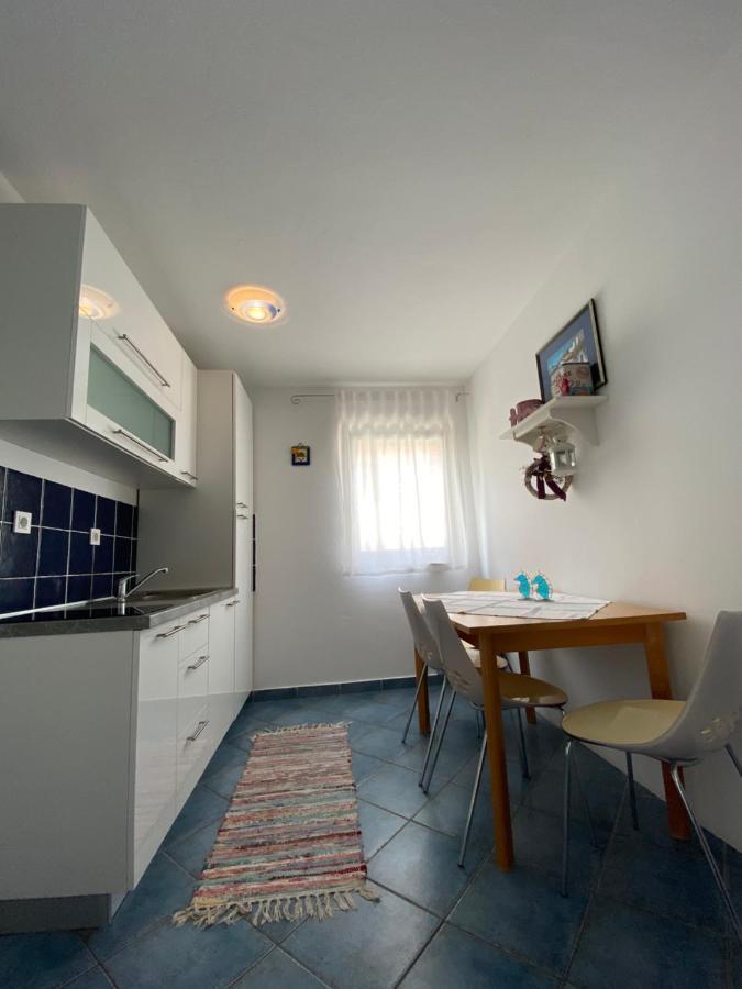 Apartment Lara Rab Town Exterior photo